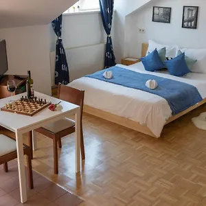 https://yeshello-central-station-studio.vienna-besthotels.com